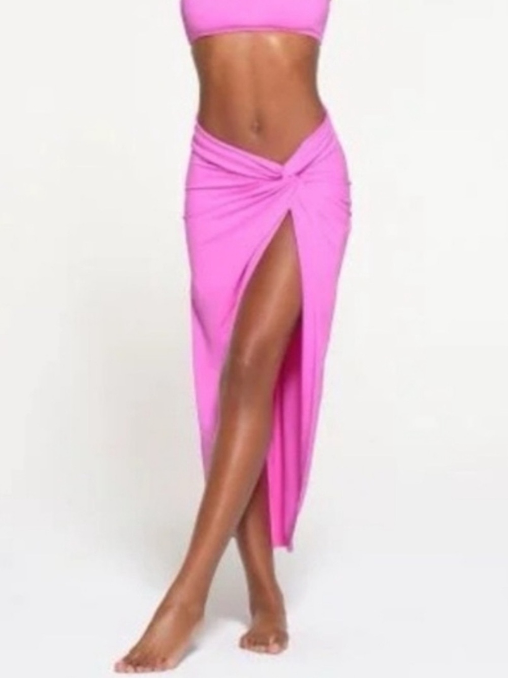 NWOT Skims Signature Swim Sarong Skirt in pink, Size Medium